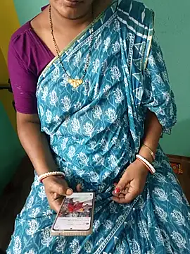 Snapshot of desi_boudi87 chatting on 05-23-26, 11:14 desi boudi87 online show from 05-23-26, 11:14