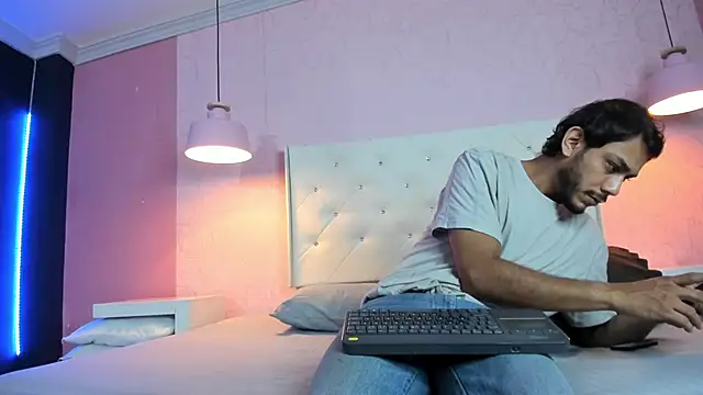 Boss Domiinator online show from 05-01-26, 11:37