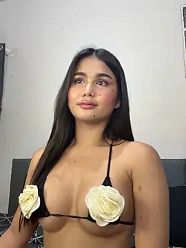 Snapshot of AngelHille chatting on 04-10-26, 04:23 AngelHille online show from 04-10-26, 04:23