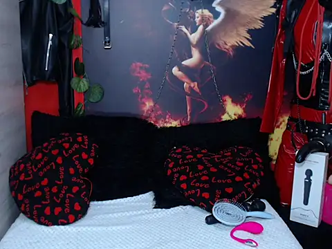 Evadiryxxx online show from 03-16-26, 08:24