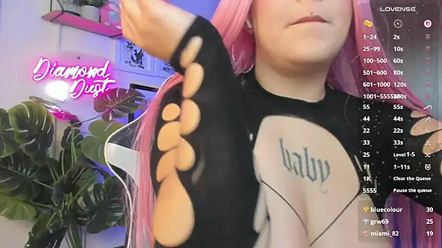 diamond dustt online show from 03-10-26, 08:47