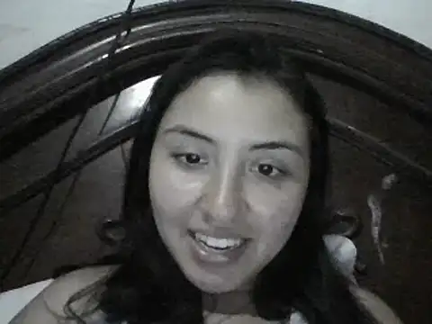 Snapshot of _Romilly_ chatting on 01-14-26, 03:56 Romilly online show from 01-14-26, 03:56