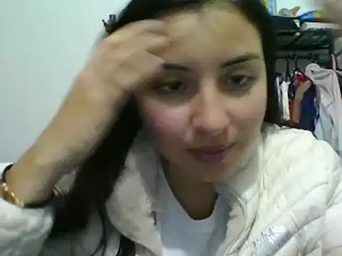 Snapshot of _Romilly_ chatting on 03-06-26, 03:58 Romilly online show from 03-06-26, 03:58