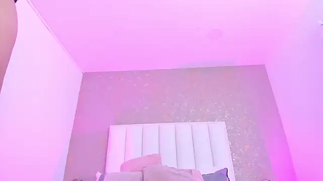 KaylieBrooks online show from 04-15-26, 06:48