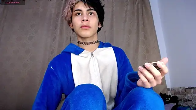 DaraKat18 online show from 04-21-26, 10:34