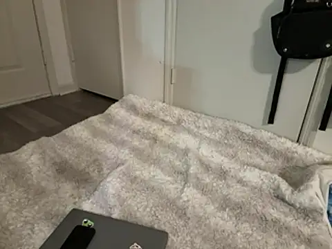 LaylaKutiex online show from 05-11-26, 04:18