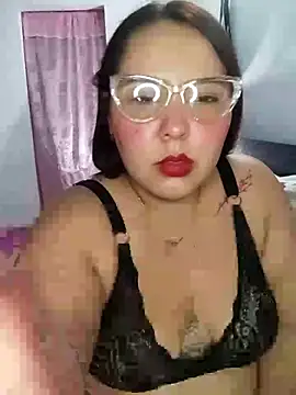 Snapshot of daniza2200 chatting on 09-17-25, 10:55 daniza2200 online show from 09-17-25, 10:55