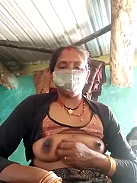 CUTE-004 online show from 04-08-26, 10:04