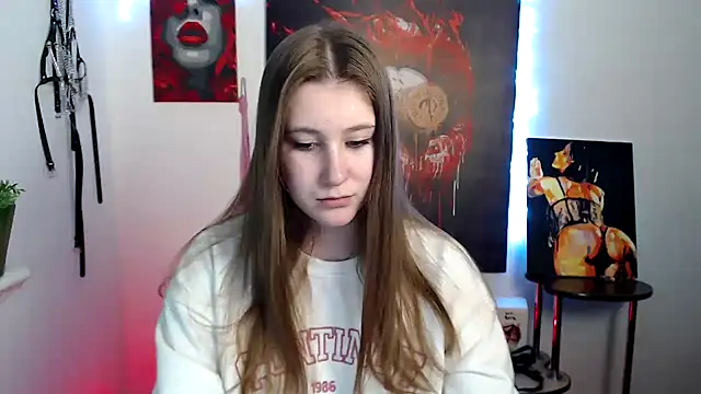 Snapshot of Milka_kamila chatting on 03-16-26, 02:21 Milka kamila online show from 03-16-26, 02:21