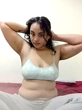 Snapshot of SoakedUpKitty- chatting on 12-01-25, 06:51 SoakedUpKitty- online show from 12-01-25, 06:51