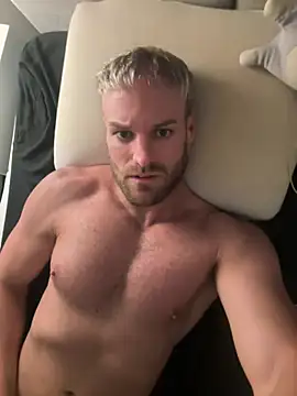 Snapshot of TheKevinboy chatting on 06-22-26, 02:24 TheKevinboy online show from 06-22-26, 02:24