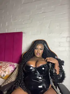QUEEN NOBUHLE 777 online show from 08-06-26, 11:39