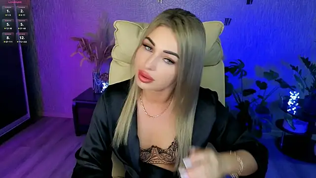 Snapshot of NikkiiStill chatting on 06-19-26, 02:16 NikkiiStill online show from 06-19-26, 02:16