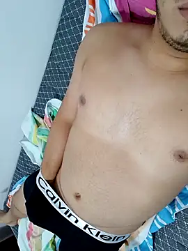 Alexboy022025 online show from 10-08-25, 11:08