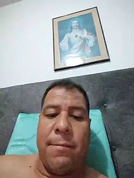 latinblack16 online show from 08-10-26, 02:15