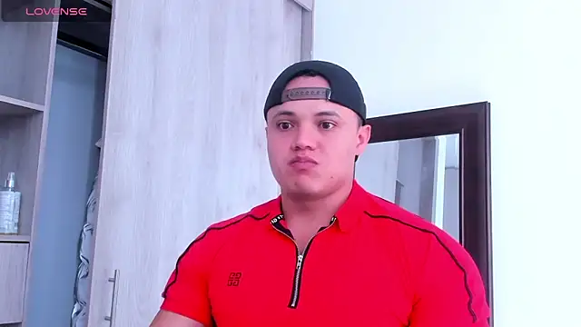 Snapshot of KingLevi01 chatting on 01-18-26, 03:05 KingLevi01 online show from 01-18-26, 03:05