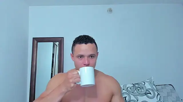 Snapshot of KingLevi01 chatting on 03-08-26, 11:30 KingLevi01 online show from 03-08-26, 11:30