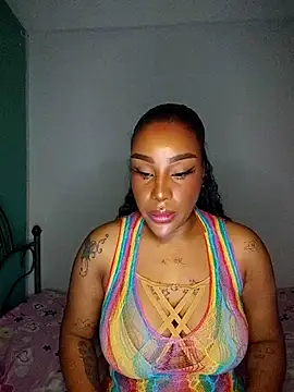 Snapshot of Queen_Amara chatting on 03-06-26, 03:47 Queen Amara online show from 03-06-26, 03:47