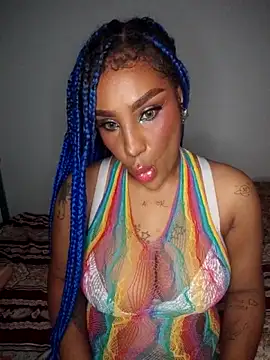 Snapshot of Queen_Amara chatting on 04-10-26, 04:17 Queen Amara online show from 04-10-26, 04:17