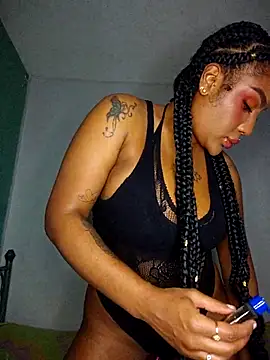 Snapshot of Queen_Amara chatting on 04-16-26, 03:51 Queen Amara online show from 04-16-26, 03:51