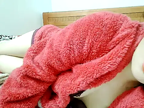 SuhyoCii online show from 12-23-25, 06:33