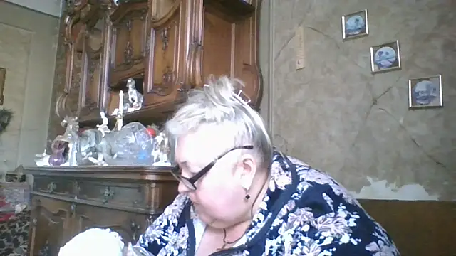 Snapshot of Lala-Love56 chatting on 07-08-26, 05:06 Lala-Love56 online show from 07-08-26, 05:06