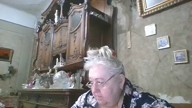 Snapshot of Lala-Love56 chatting on 07-11-26, 07:27 Lala-Love56 online show from 07-11-26, 07:27