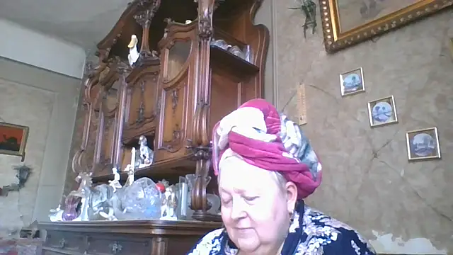 Snapshot of Lala-Love56 chatting on 07-12-26, 08:38 Lala-Love56 online show from 07-12-26, 08:38