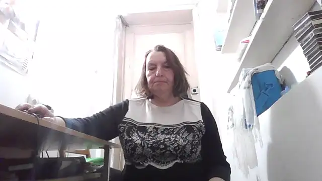 AnnaLive570 online show from 03-31-26, 04:35