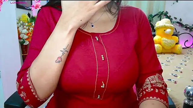 Snapshot of WildDimpi_0 chatting on 12-21-25, 06:37 WildDimpi 0 online show from 12-21-25, 06:37