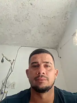 yeffito1 online show from 09-10-25, 04:07