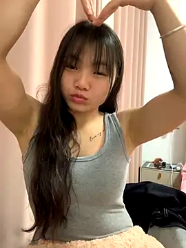 Snapshot of Emlyly-18 chatting on 12-02-25, 03:56 Emlyly-18 online show from 12-02-25, 03:56