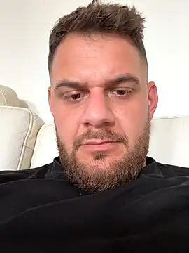 Snapshot of Fabiowe@xh chatting on 09-17-25, 02:19 Fabiowexh online show from 09-17-25, 02:19