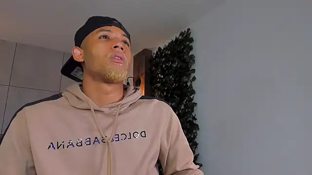 B Wild online show from 03-12-26, 03:34