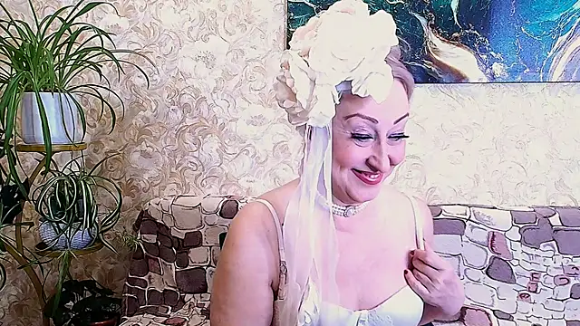  Sara  Smith  online show from 03-08-26, 10:41