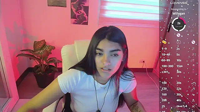 Snapshot of amarasilk_ chatting on 05-19-26, 10:16 amarasilk online show from 05-19-26, 10:16