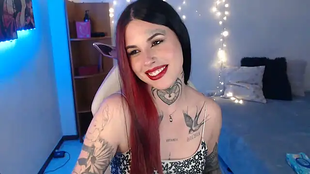 Maddy Vicius19 online show from 05-15-26, 01:45