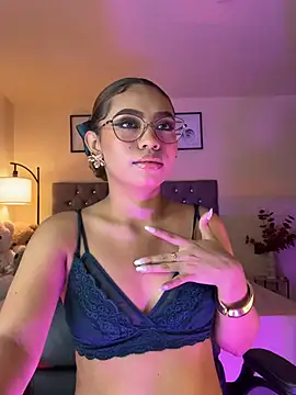 Snapshot of OxanaFedorova1- chatting on 03-21-26, 09:29 OxanaFedorova1- online show from 03-21-26, 09:29