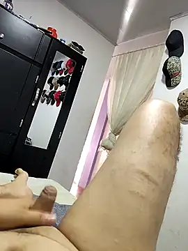 Snapshot of fabianmanchola chatting on 11-13-25, 09:36 fabianmanchola online show from 11-13-25, 09:36