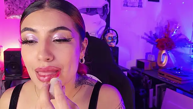 eva mendexx online show from 05-15-26, 11:12