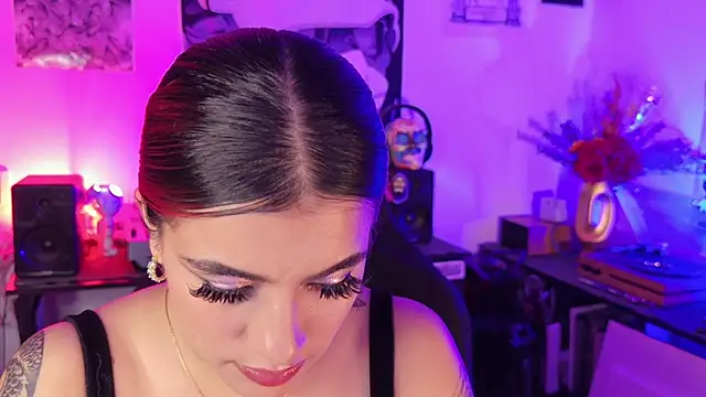 eva mendexx online show from 05-16-26, 12:40