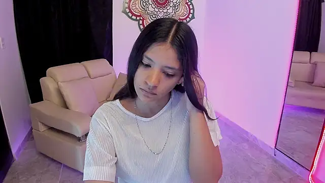 Candy fox 19 online show from 03-23-26, 02:21