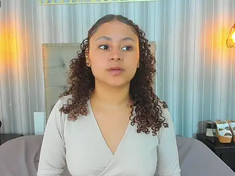 Sofiapassionne online show from 03-06-26, 01:40