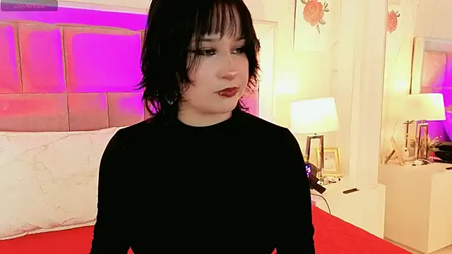 Snapshot of RobinBennett chatting on 06-04-26, 01:28 RobinBennett online show from 06-04-26, 01:28