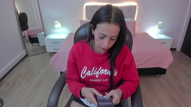 Mariam Lopez   online show from 02-27-26, 03:39