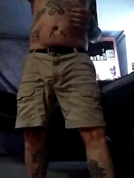 Snapshot of WiltedYeller chatting on 04-30-26, 01:56 WiltedYeller online show from 04-30-26, 01:56
