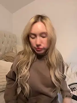 Snapshot of SexySaraxxoo chatting on 11-20-25, 09:42 SexySaraxxoo online show from 11-20-25, 09:42