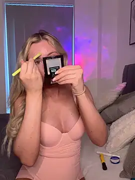 Snapshot of SexySaraxxoo chatting on 01-16-26, 08:29 SexySaraxxoo online show from 01-16-26, 08:29