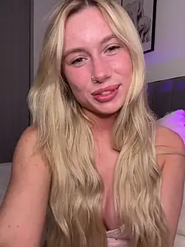 Snapshot of SexySaraxxoo chatting on 02-03-26, 12:20 SexySaraxxoo online show from 02-03-26, 12:20