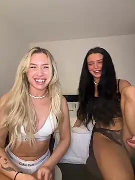 Snapshot of SexySaraxxoo chatting on 02-27-26, 07:03 SexySaraxxoo online show from 02-27-26, 07:03